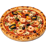 Pizza fruits de mer sauce tomate avec crevettes moules mozzarella tomates séchées poivrons champignons aneth