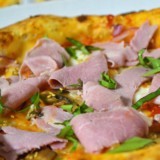 Pizza La Fumée de Veau Miamza – pizza artisanale au veau fumé maison, livraison Lutterbach, Pfastatt, Richwiller.
