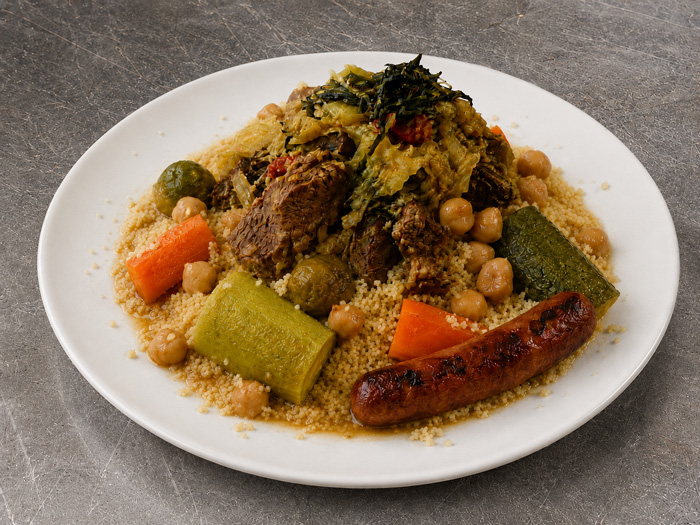 Couscous aux légumes avec veau et merguez